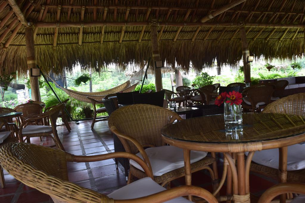 Palomino Breeze Hostal Luaran gambar