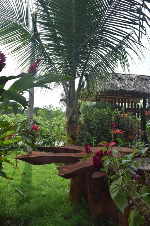 Palomino Breeze Hostal Luaran gambar