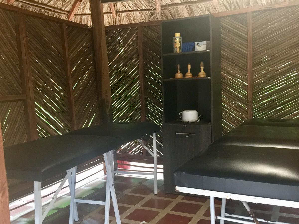 Palomino Breeze Hostal Luaran gambar